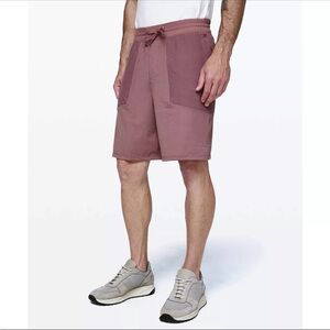 Lululemon Men’s Step Back Jump Shorts. Size Large